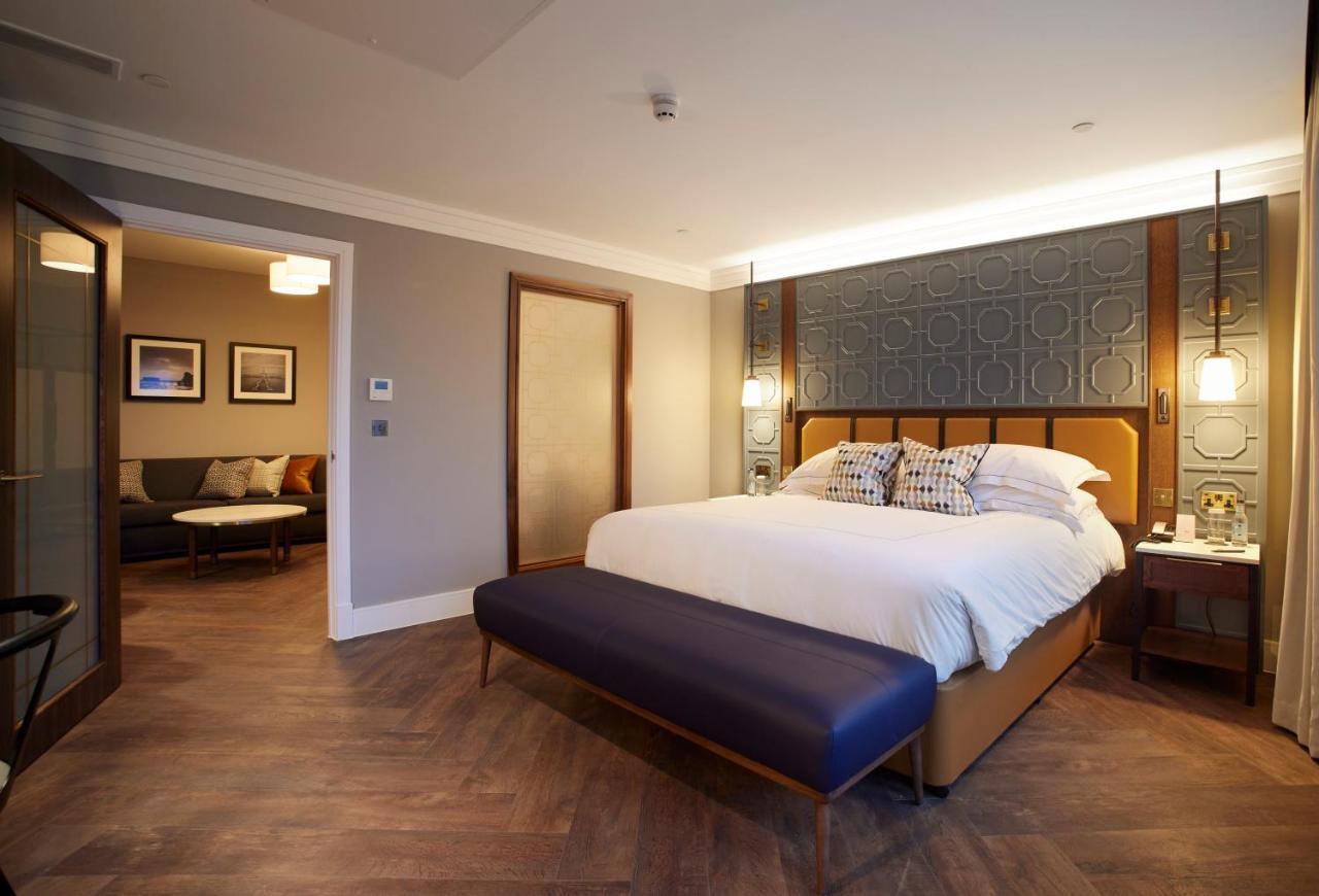 The Parkgate Hotel คาร์ดิฟฟ์ ภายนอก รูปภาพ